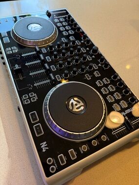 N4 Black DJ Controller - Professional 2-Deck 4 channel USB Mixer